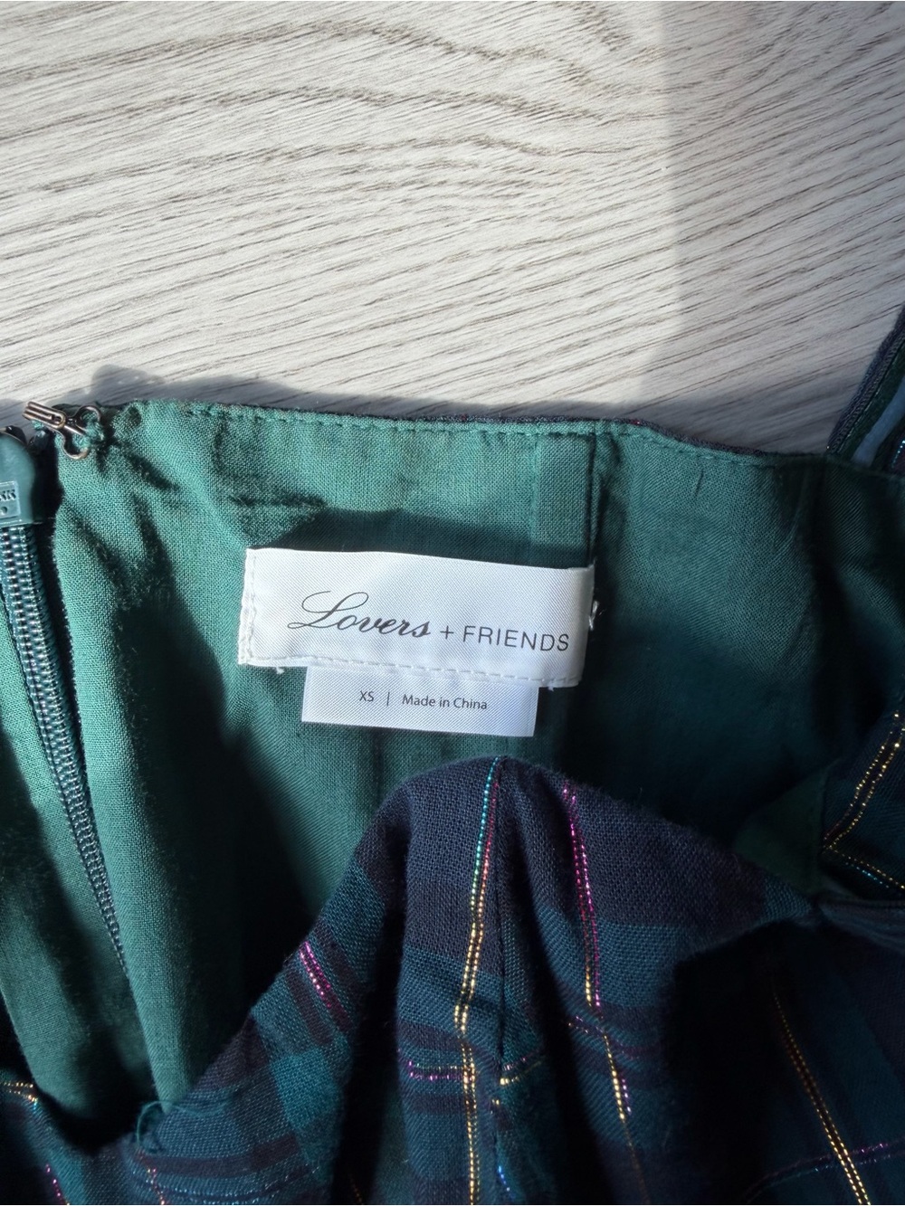 LOVERS AND FRIENDS Cameryn Top in Forest Green - Picture 4 of 6